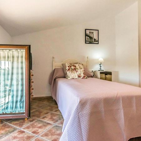 Pet Friendly Home In Hornachuelos With Kitchen Ngoại thất bức ảnh