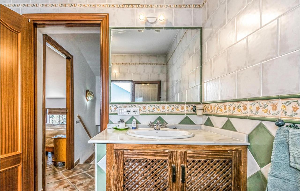 Pet Friendly Home In Hornachuelos With Kitchen Ngoại thất bức ảnh